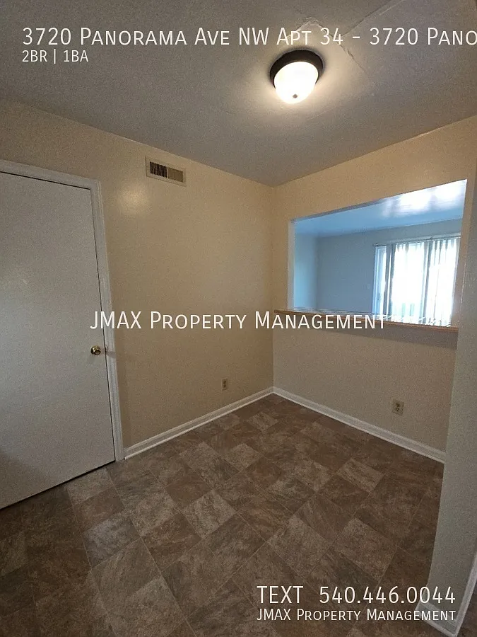 Affordable Comfort with Scenic Views — Photo 3