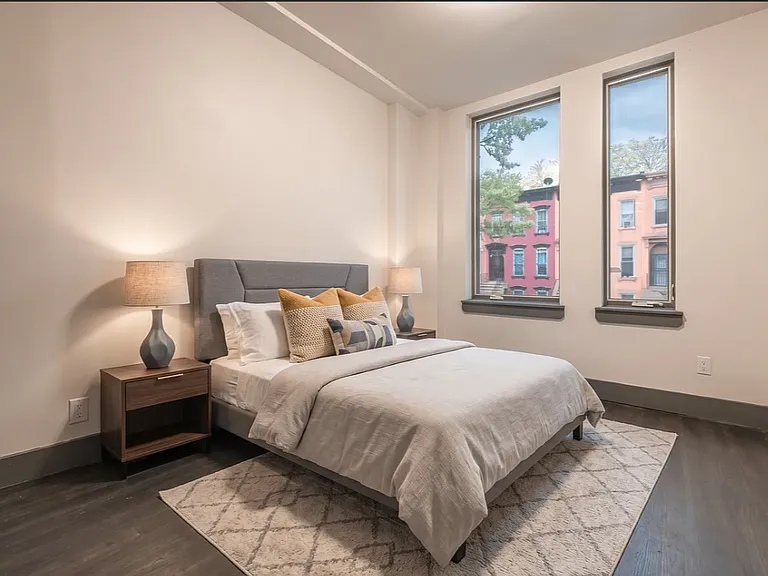 523 Willoughby Ave #3A — Photo 2