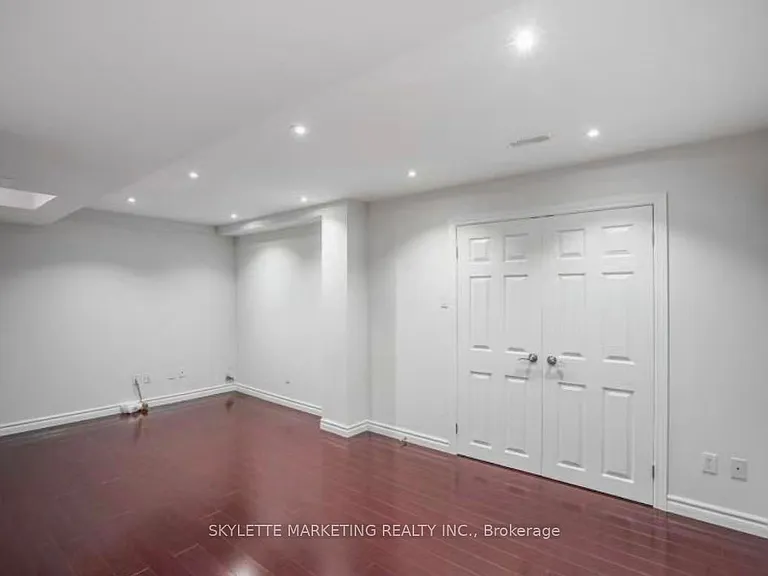 100 Emery Hill Blvd — Photo 19