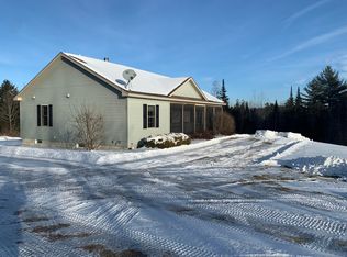 27 Lower Ln, Levant, ME 04456