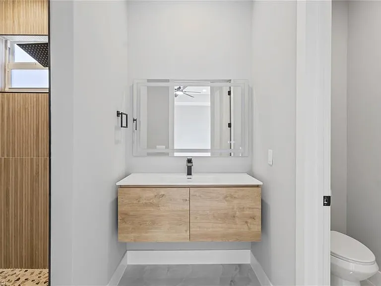 3307 6th SW — Photo 7