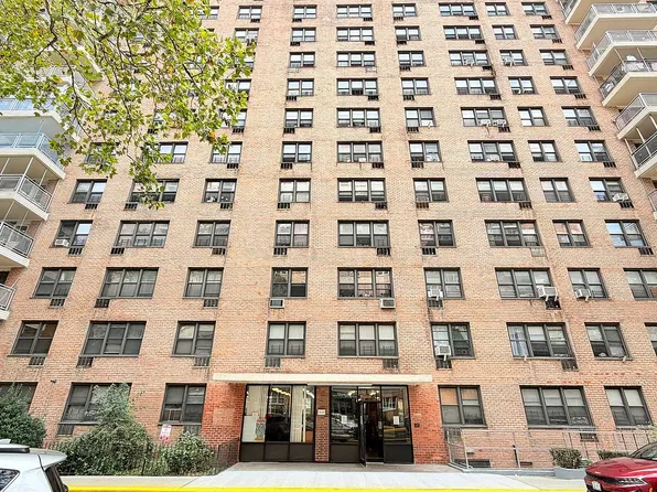 42-55 Colden St #6S, Flushing, NY 11355
