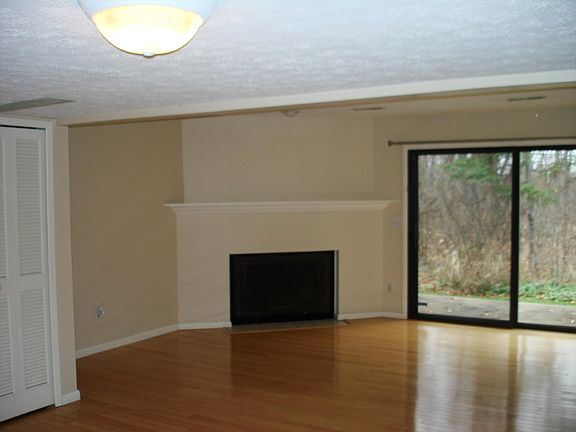 2nd image of 1895 Savannah Pkwy