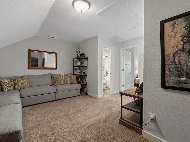 4772 Kilby Dr — Photo 22