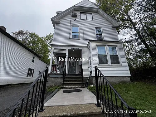 38 Oak St #3 Photo 1