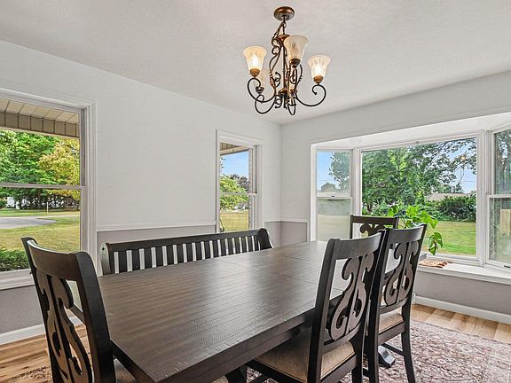 5th image of 28973 Buttercup Ln
