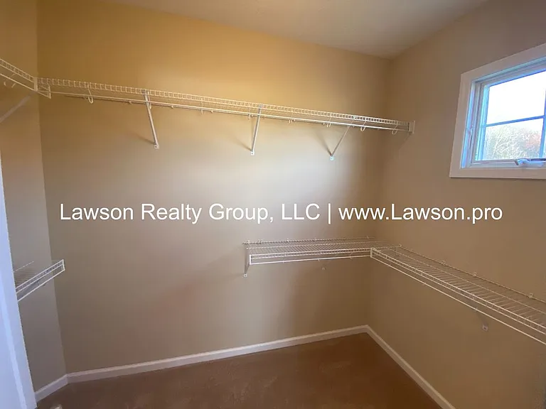 3800 Greenway Dr SW — Photo 27