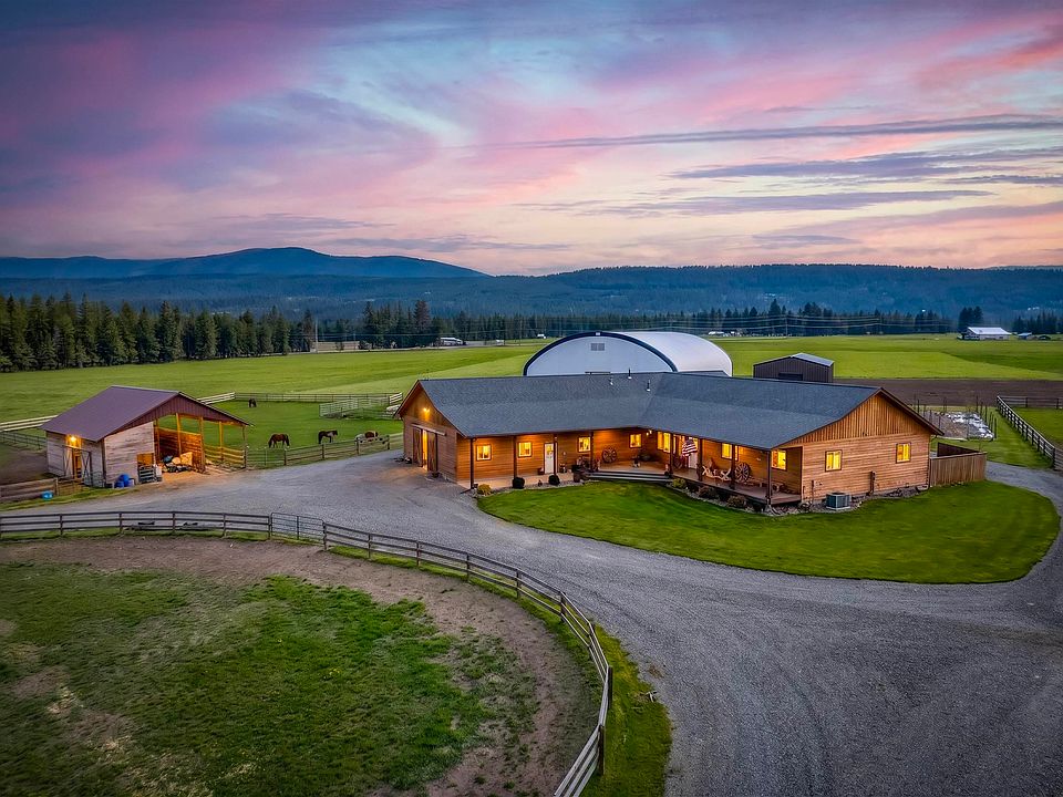 1st image of 135 Honeysuckle Rd