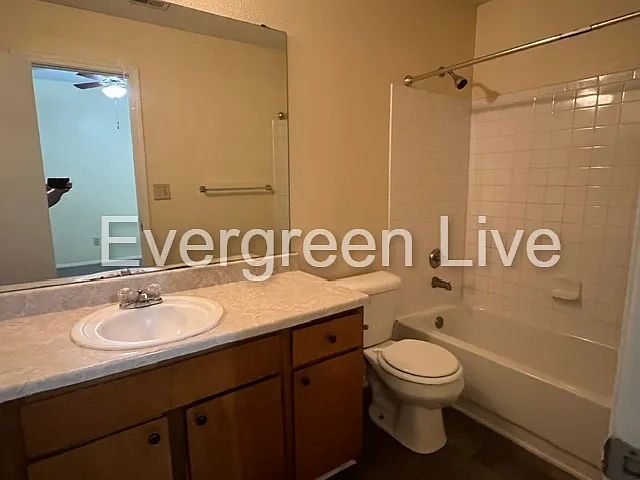 110 Barrow Ct — Photo 14
