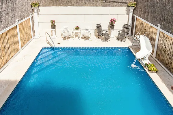 Rented by Barbara Puccia Realty LLC | media 2