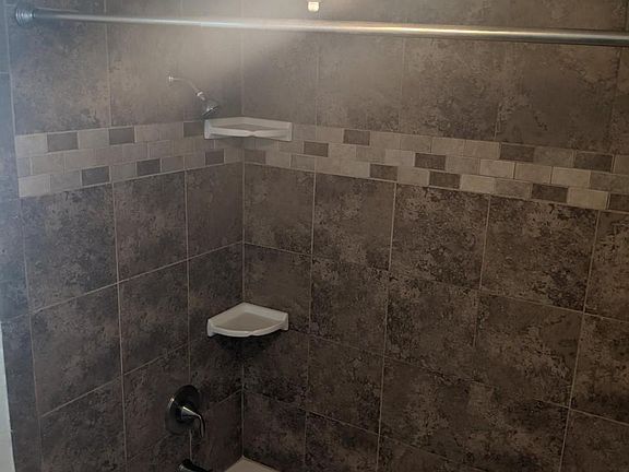 2nd image of 1401 57th St Unit B