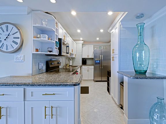 2nd image of 5600 N Flagler Drive #1906