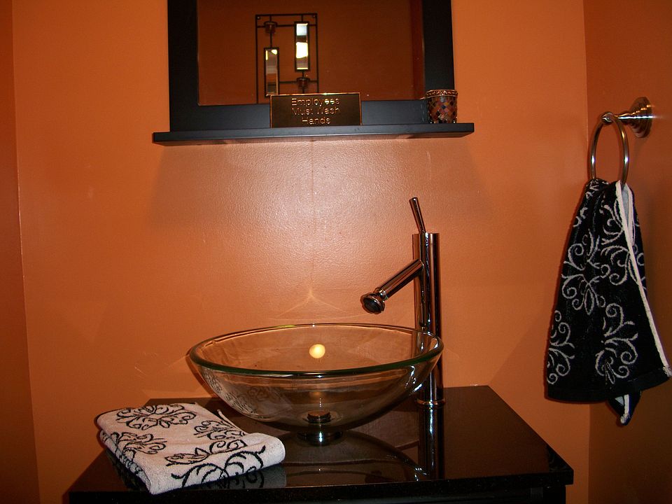 Powder room