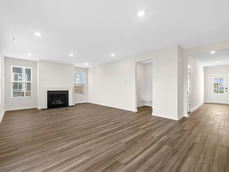 887 Bur Oak Ct — Photo 16