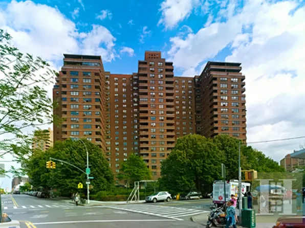 417 Grand Street image 1 of 20