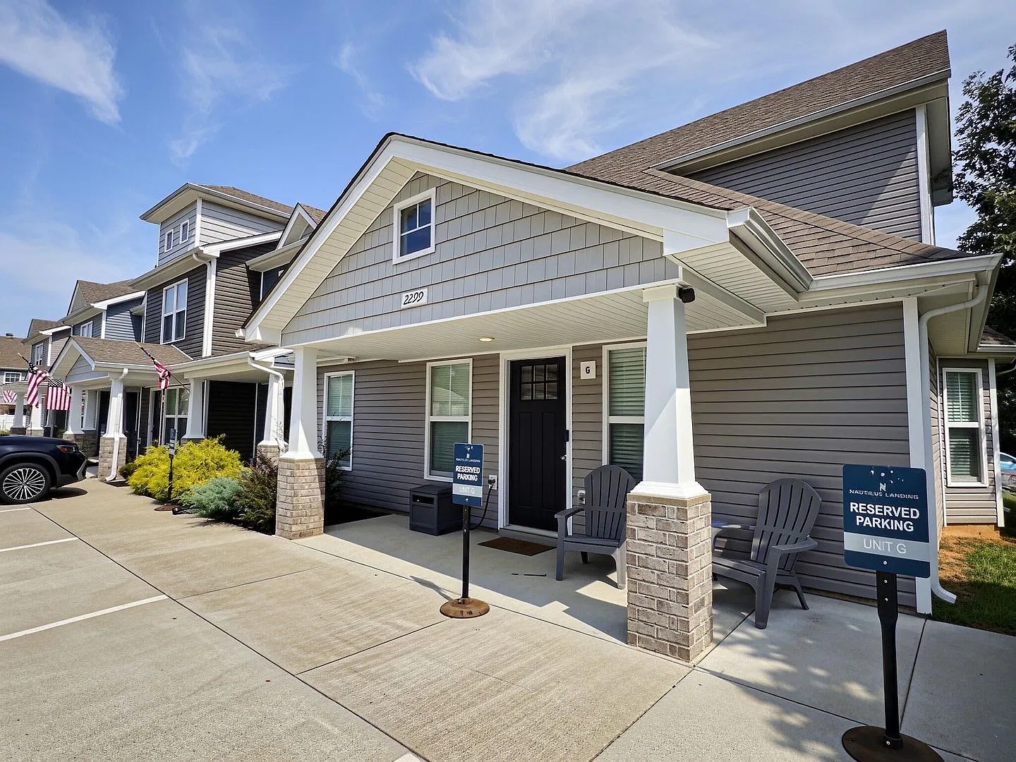 Furnished Three-Bedroom Townhouse — Photo 2