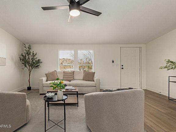 4th image of 9735 W ALTADENA Drive