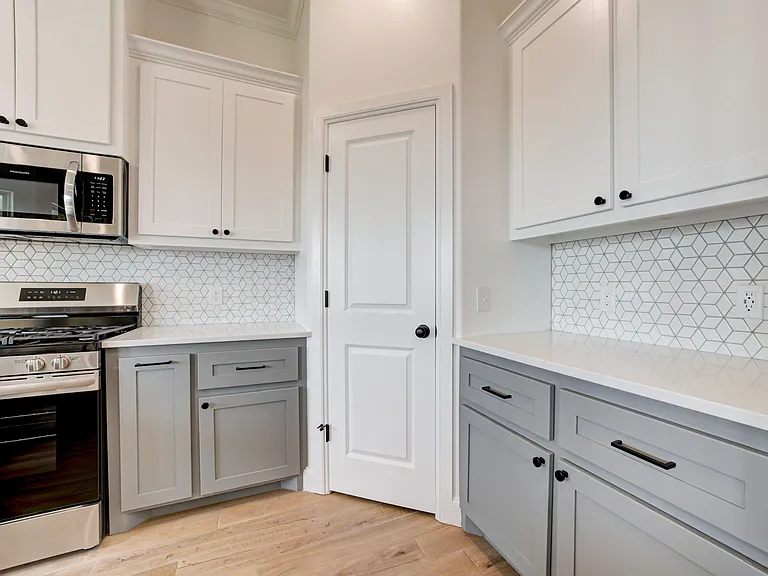 2712 Dunham Dr — Photo 18