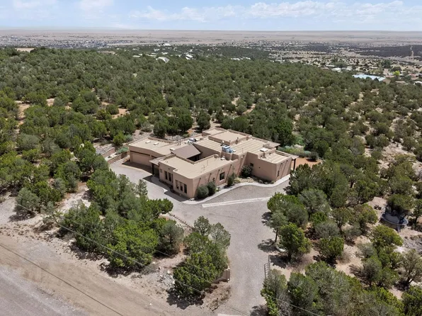 45 Duke Rd, Edgewood, NM 87015