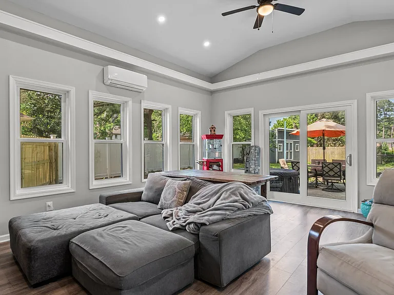 435 Currituck Dr — Photo 48