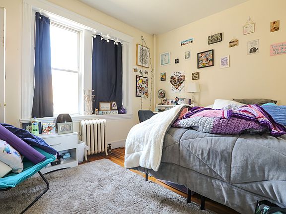 4th image of 322 Saint Paul St APT 2