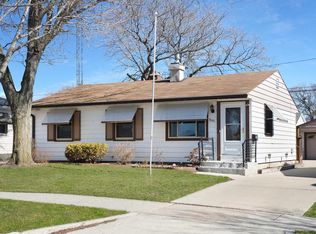 3666 S 25th St, Milwaukee, WI 53221