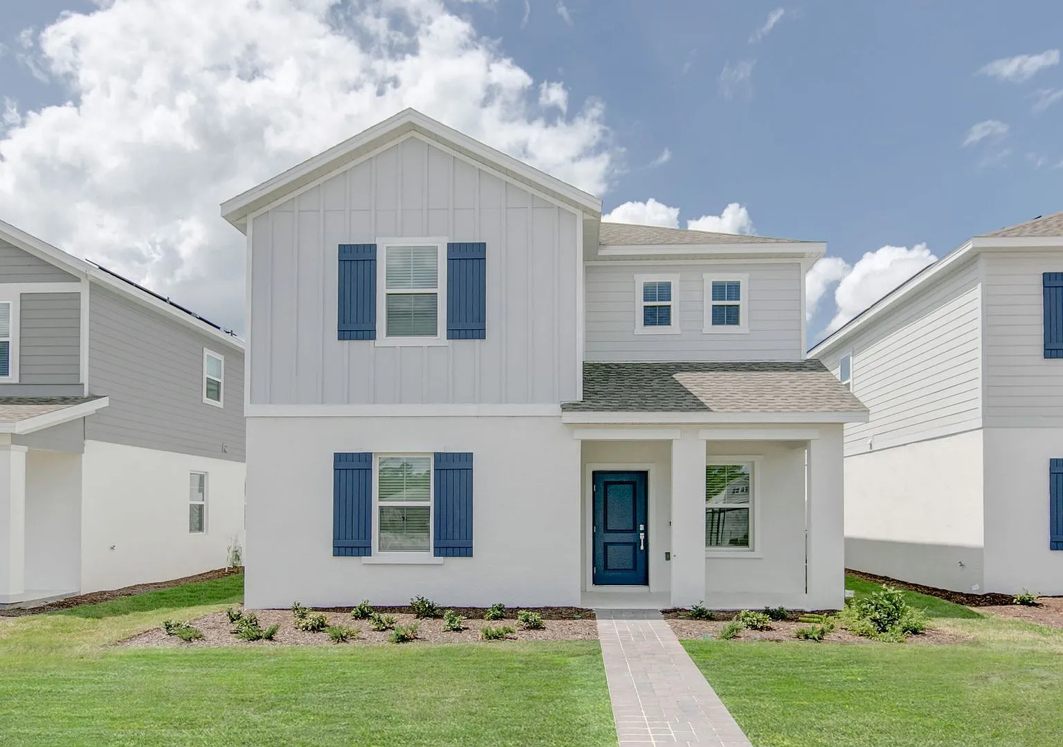 6 bed, 3.0 bath, 2634 sqft, $2,400 — Photo 1