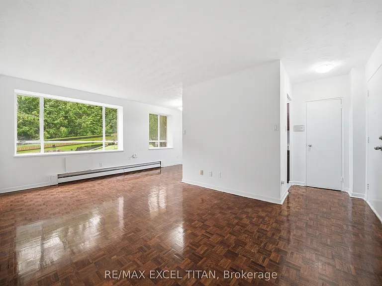 2895 Bathurst St #108 — Photo 5