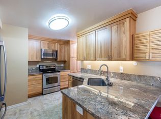 82 Belvedere Ct, Napa, CA 94559