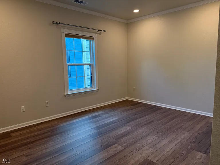 12820 University Cres #2C — Photo 17