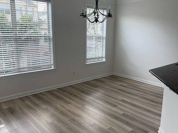 3rd image of 1724 Kingsgate Ct Unit 301