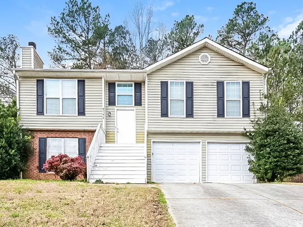 6745 Hiddenlake Dr, Rex, GA 30273