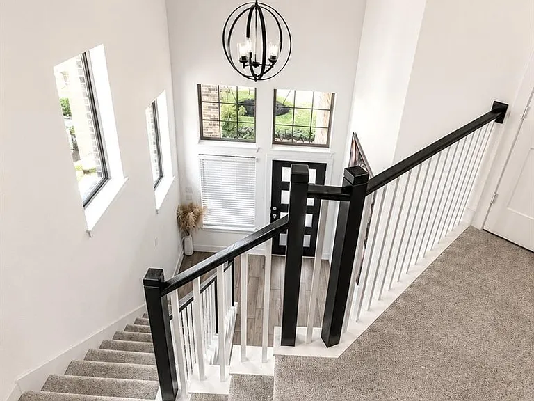937 Newport Creek Dr — Photo 18