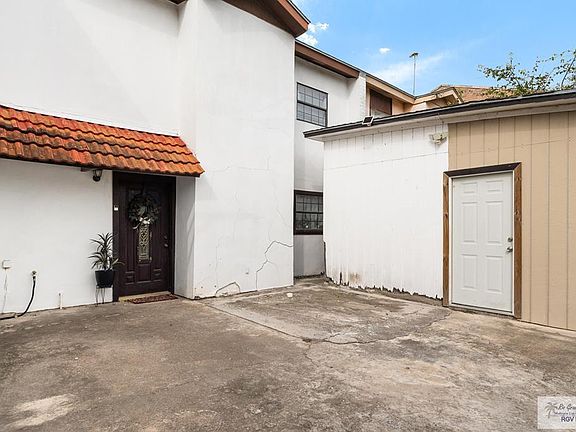 2nd image of 3744 Boca Chica Blvd APT 104D