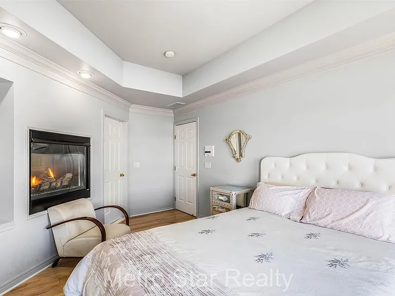 120 N Village Way — Photo 11