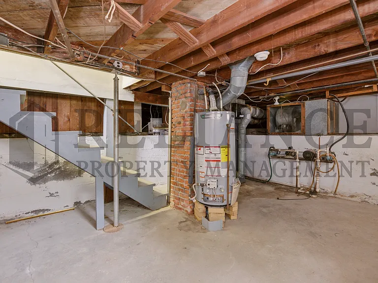 1425 S Laura Ave — Photo 29