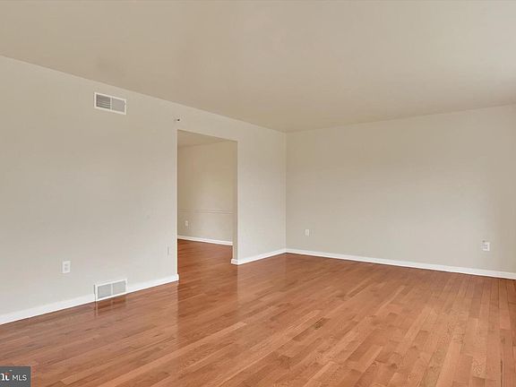 5th image of 3801 Brytton Ln
