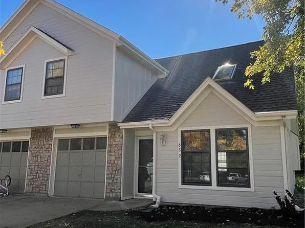 632 S Penrose Ln, Olathe, KS 66062
