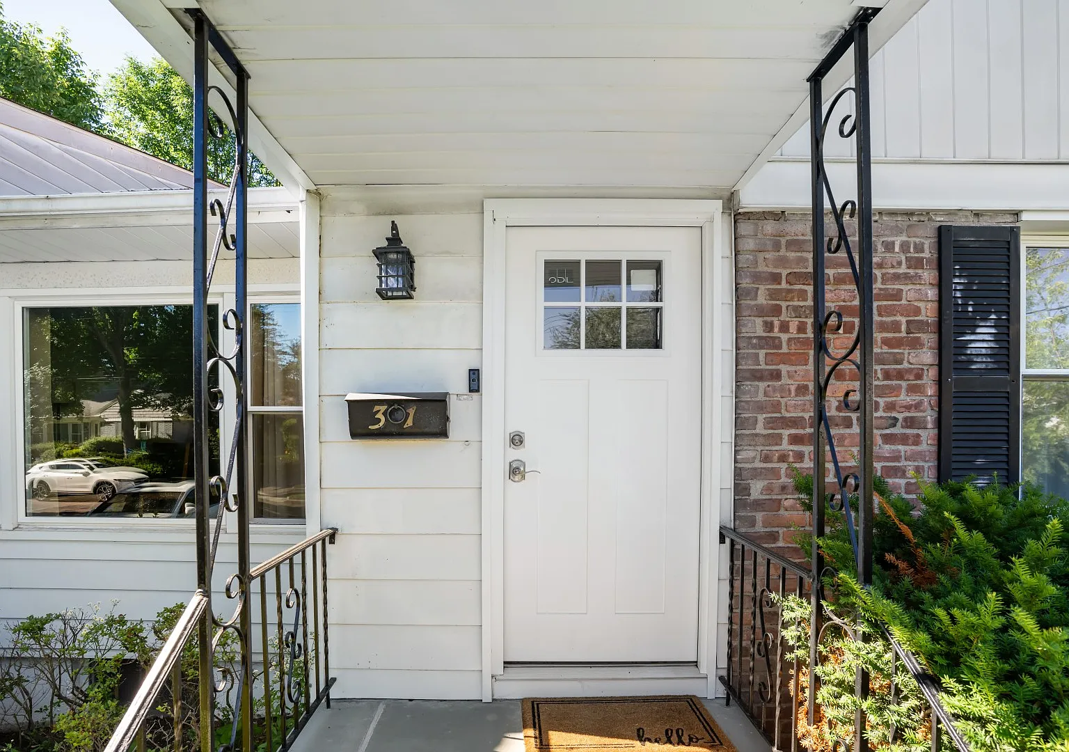 4 bed, 2435 sqft, $8,000 — Photo 2