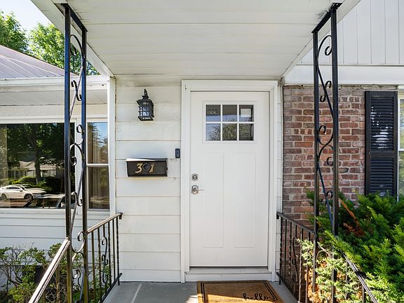 2nd image of 31 Frederick Ln