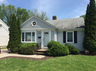 1229 Goodell St, Green Bay, WI 54301