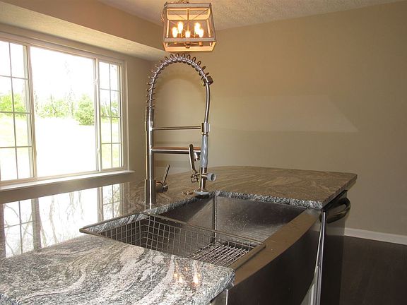 4th image of 1292 Brookstone Dr