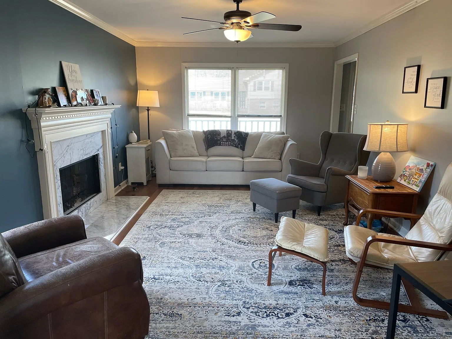 2405 Jamestown Dr — Photo 2