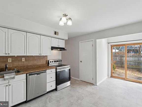 4th image of 7527 Laytonia Dr