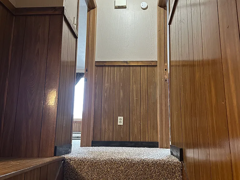 396 Sumner St — Photo 37