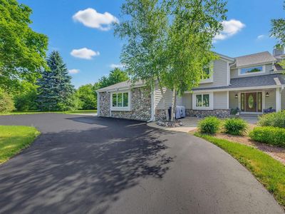 W220N11412 Amy Belle ROAD, Germantown, WI, 53022
