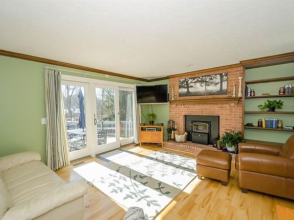 5th image of 5803 Woodthrush Ln