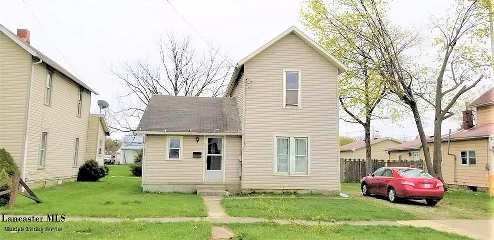 707 Wood St photo 1