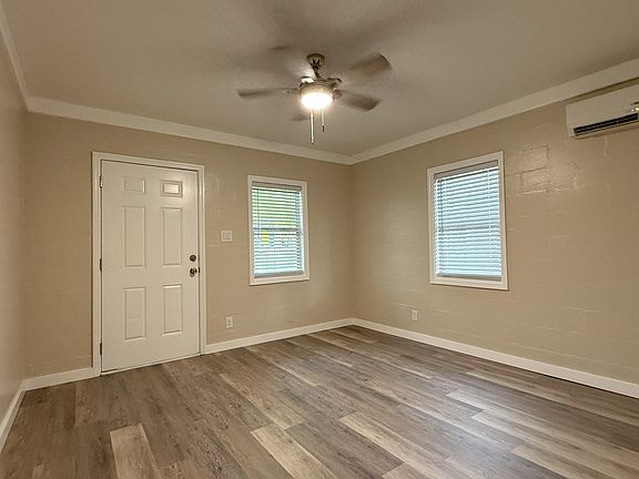 3rd image of 238 Chestnut St #A