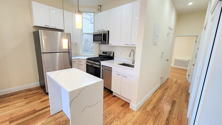 Rented by Big Apple NYC | media 12